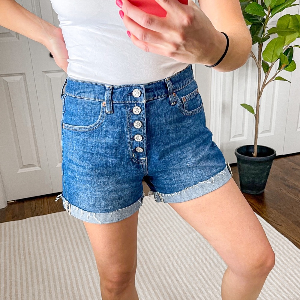 GAP High Rise 4” Button Fly Jean Shorts 2/26R